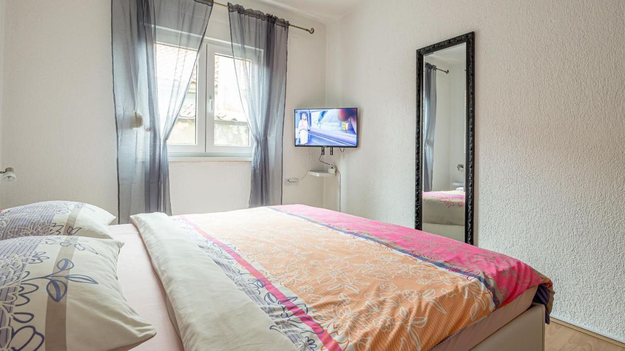 Apartments Klara Сень Экстерьер фото